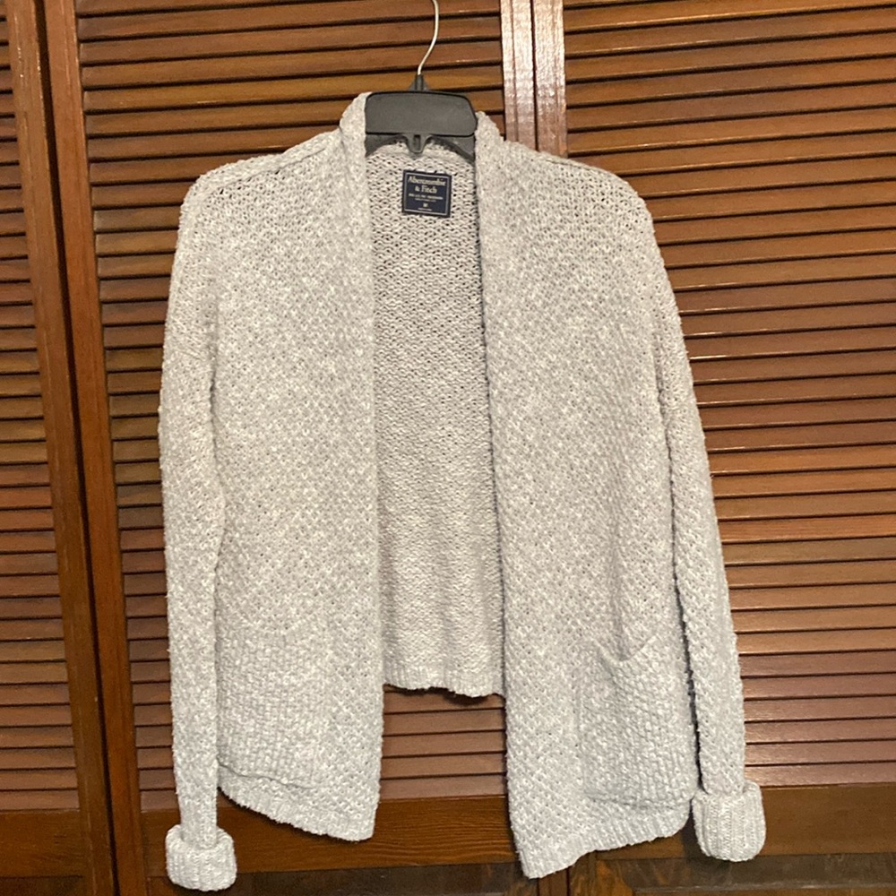 Great condition Abercrombie and Finch cardigan.